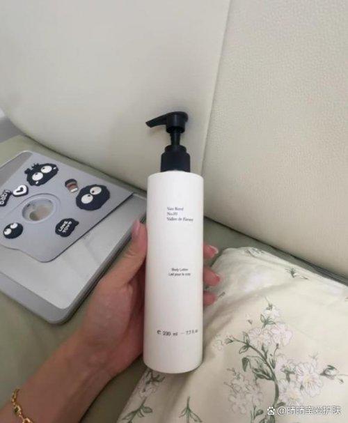 素影锁水保湿霸榜口碑最好十大身体乳不朽情缘平台推荐秋冬皮肤焕亮秘诀！(图6)