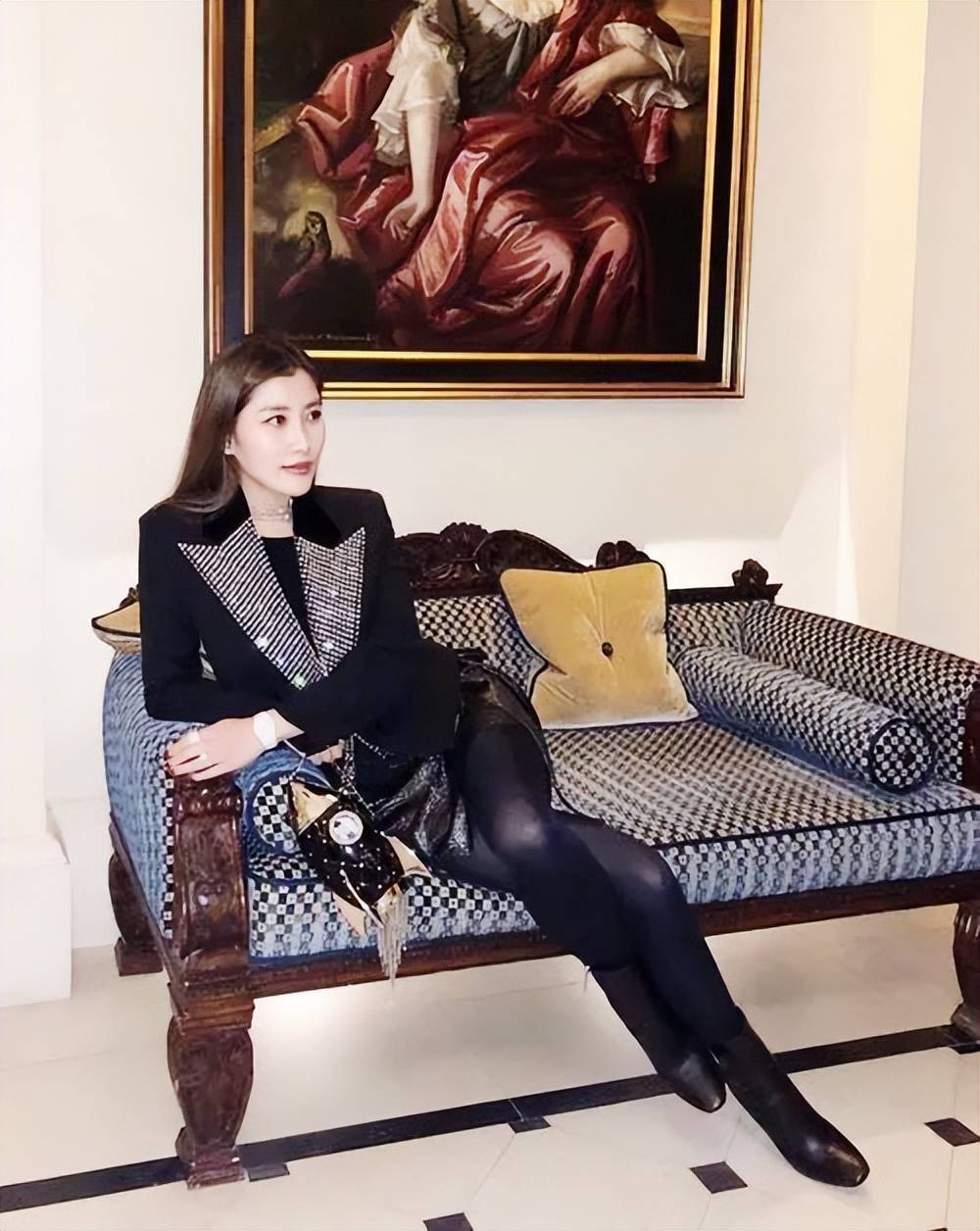 己挣飞机游艇拼30亿包389个衣品出众不