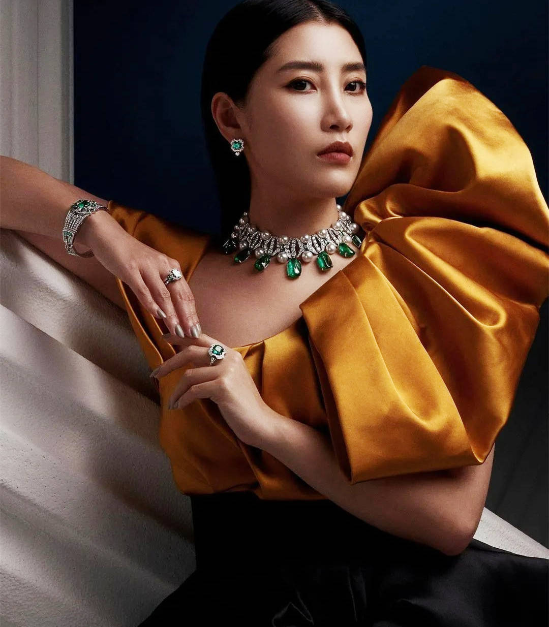 己挣飞机游艇拼30亿包389个衣品出众不朽情缘游戏入口刘德华小姨子怀三胎靠自(图11)